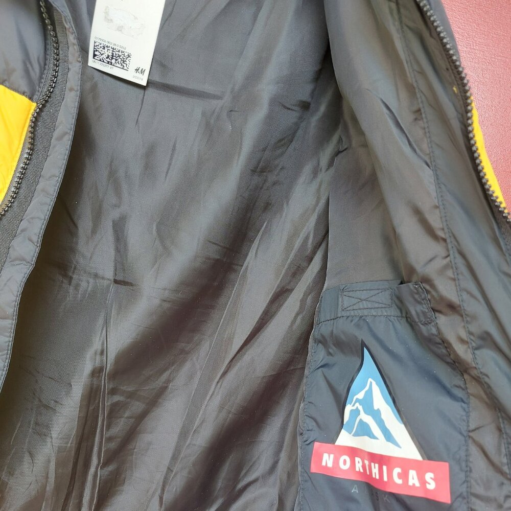 H&M Yellow & Black Poly Puffer Vest - Picture 4 of 5